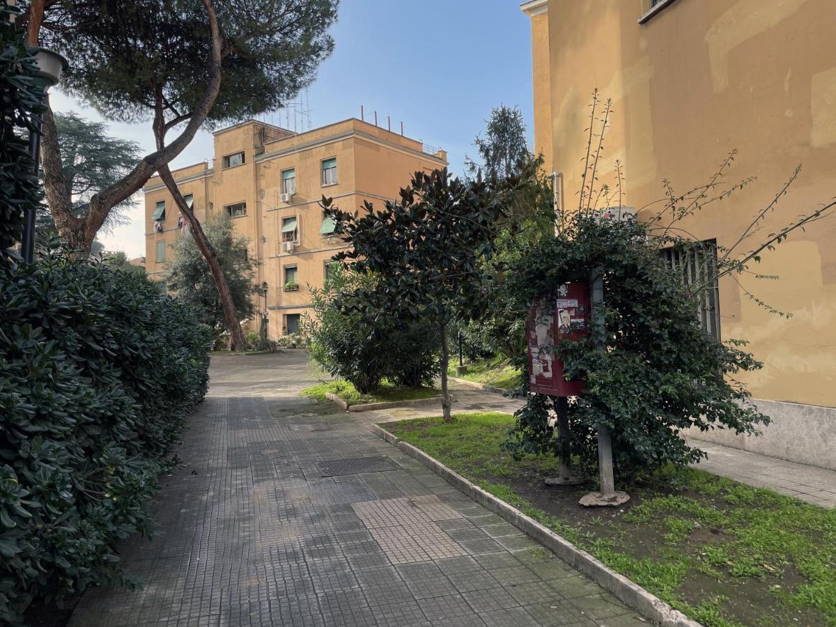 Casa Vacanze Garbatella Рим Экстерьер фото